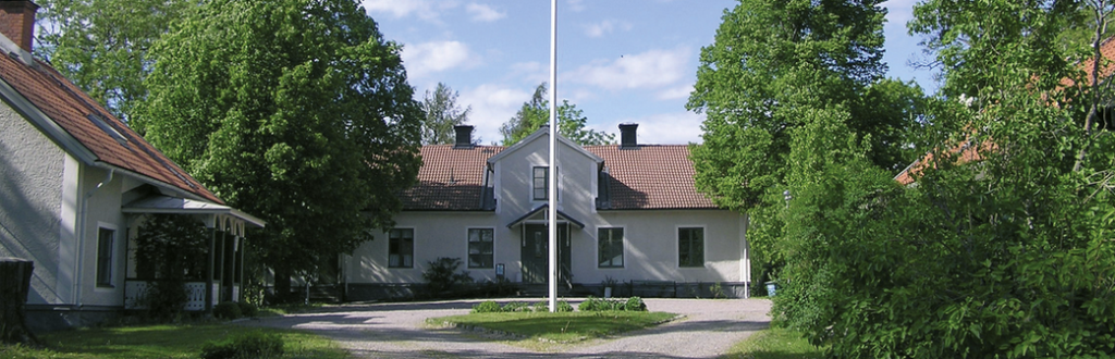 Intresserad av biblioterapi? Karby gård i Täby. 